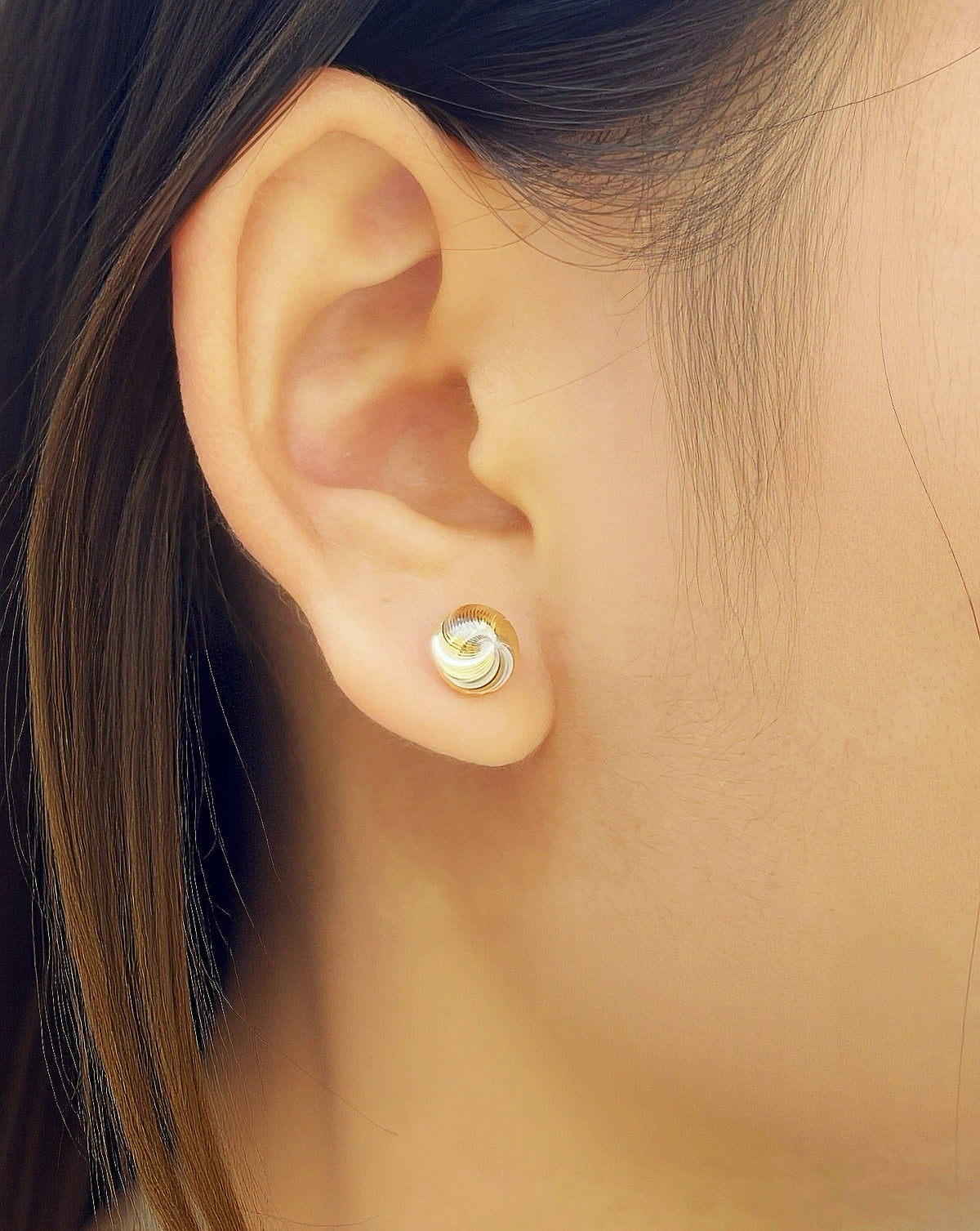 Laser Iridescent 18k Gold Earring (Item No. SJER018)