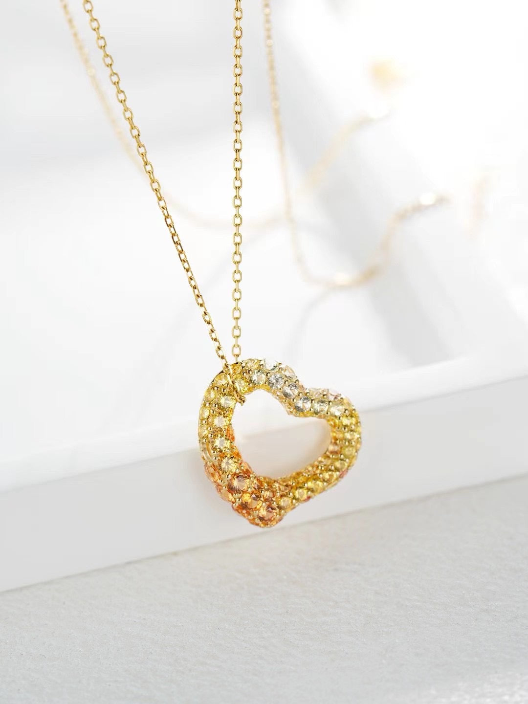 Rainbow Sapphire 18K Gold Pendant (Item No. SA001)