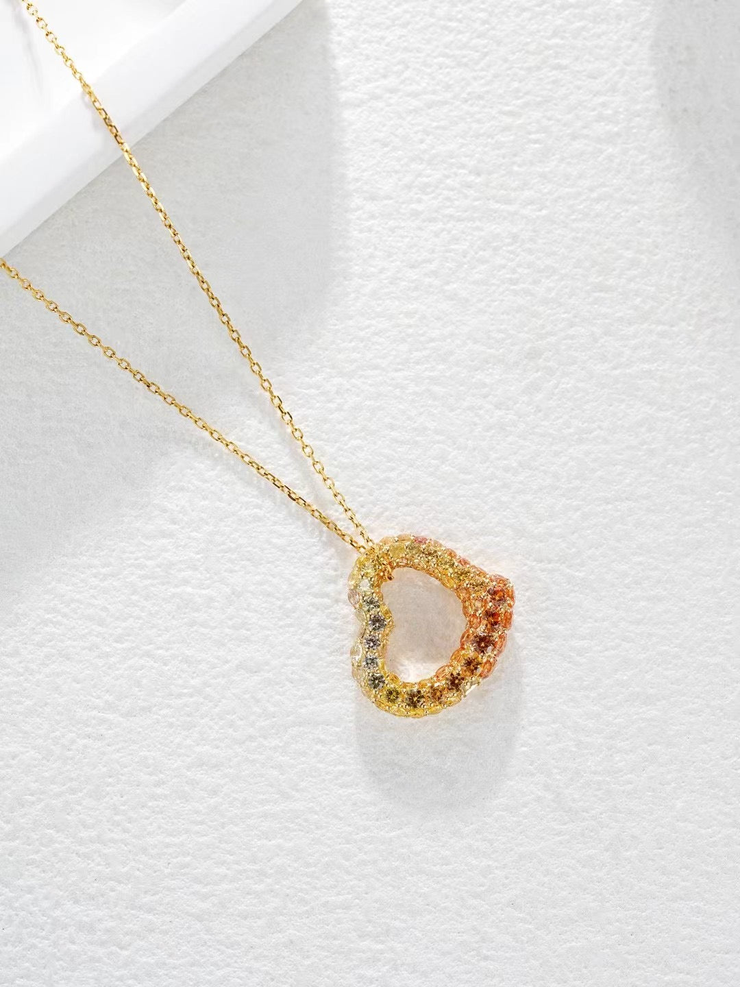Rainbow Sapphire 18K Gold Pendant (Item No. SA001)