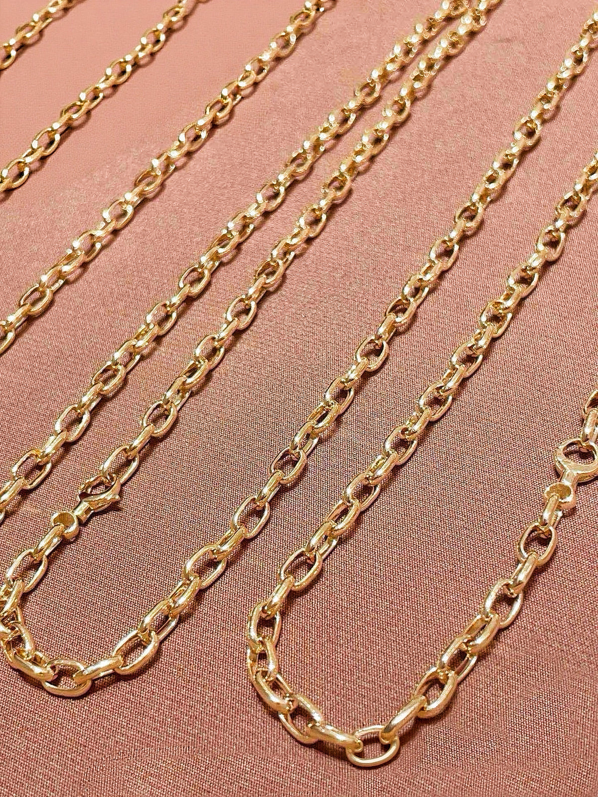 Curb Link 18k Gold Necklace (Item No. HFN016)