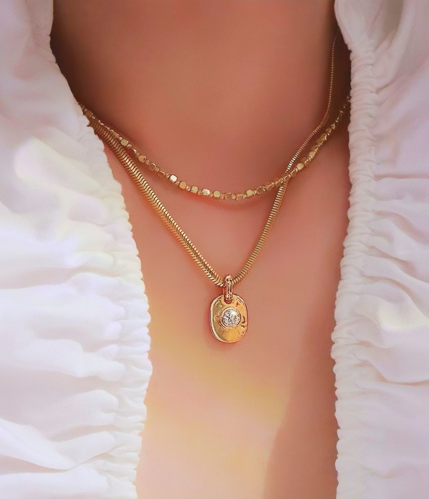 Vintage 18k Gold Diamond Pendant (Item No. VT086)