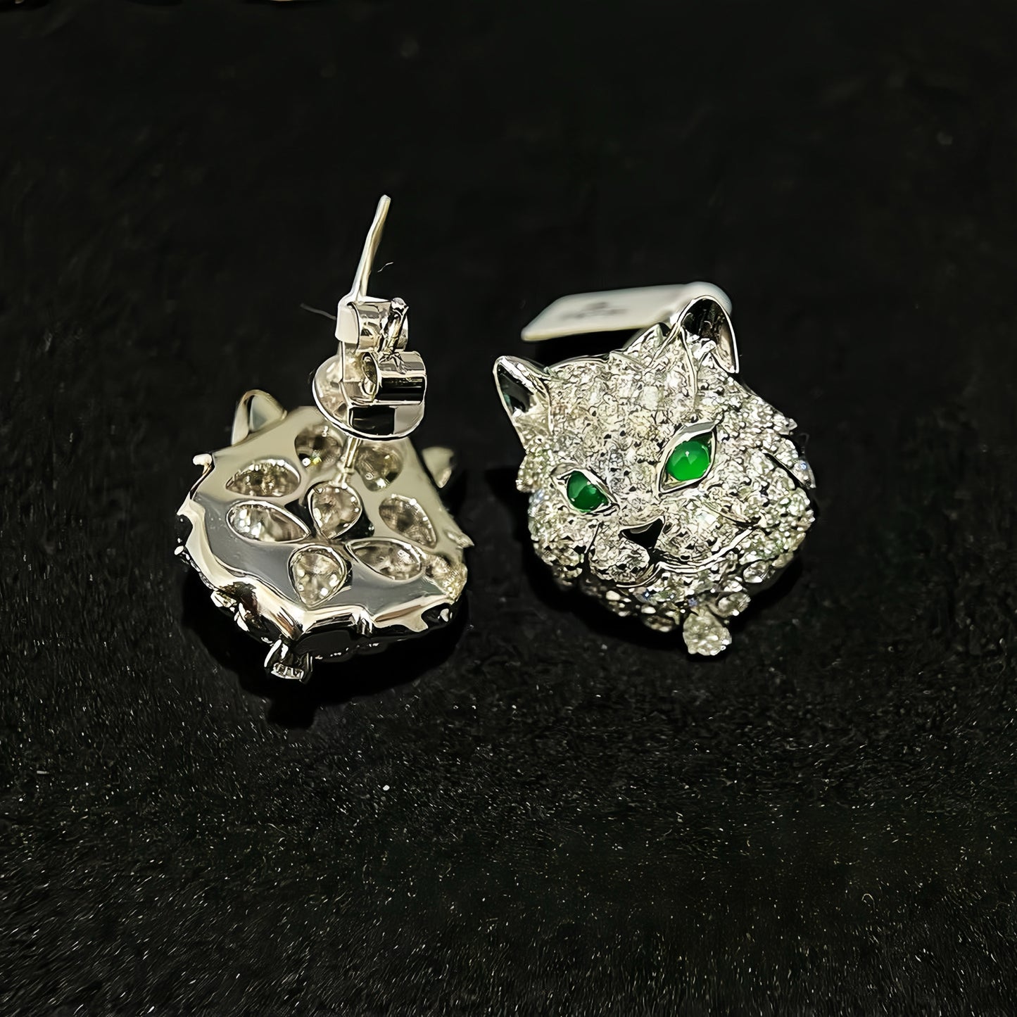 Vintage 18k Gold Diamond Earring (Item No. VT437)