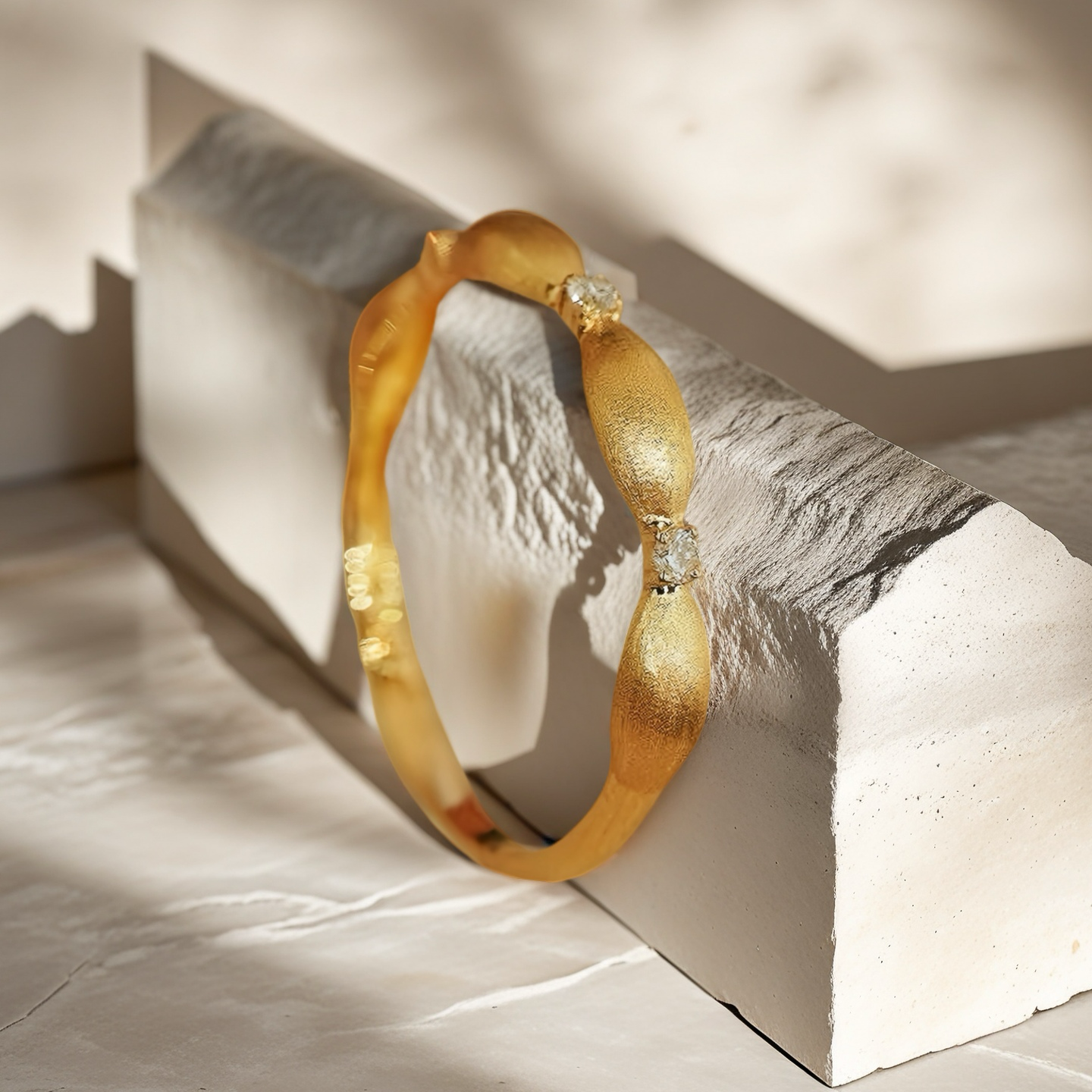 Vintage 18k Gold Diamond Ring (Item No. VT044)