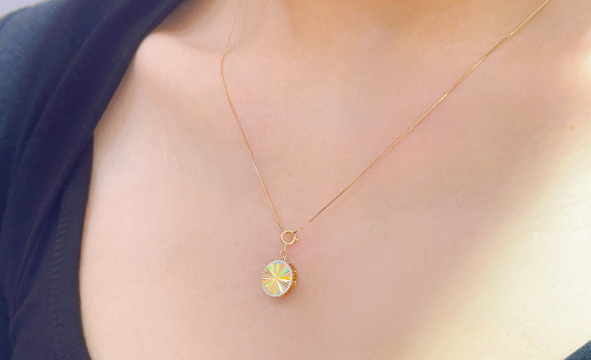 Laser Iridescent 18k Gold Pendant (Item No. SJP012)
