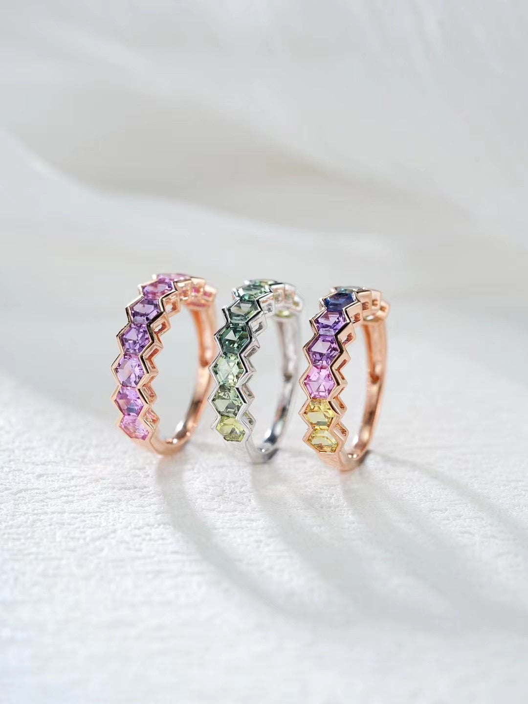 Rainbow Sapphire 18k Gold Ring (Item No. SA107)
