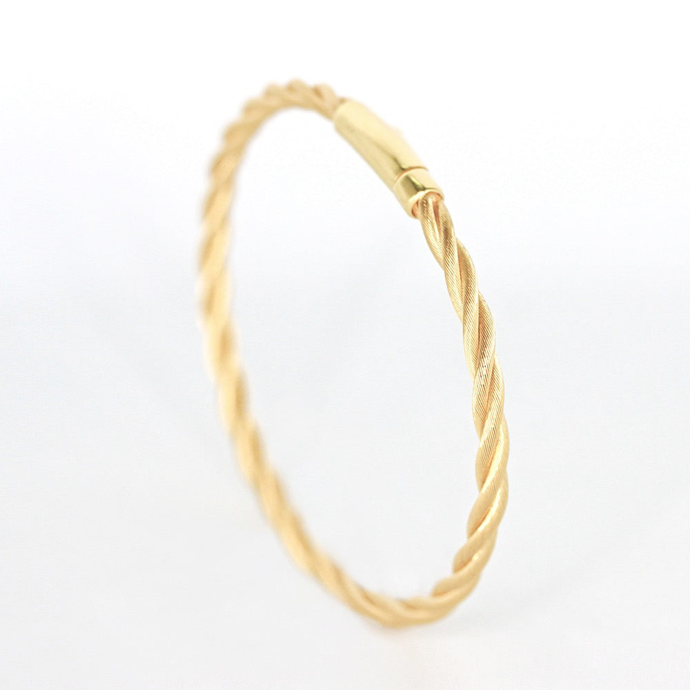 Twisted 18K Gold Bracelet (Item No. SH101CB)