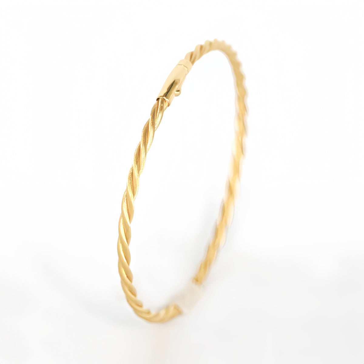 Twisted 18K Gold Bracelet (Item No. SH091CB)