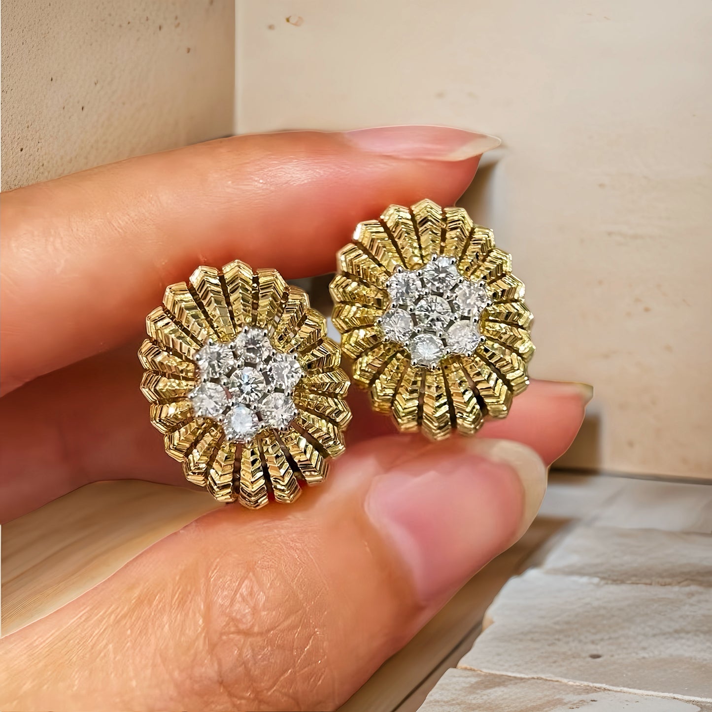 Dome Vintage 18k Gold Diamond Earring (Item No. VT192)