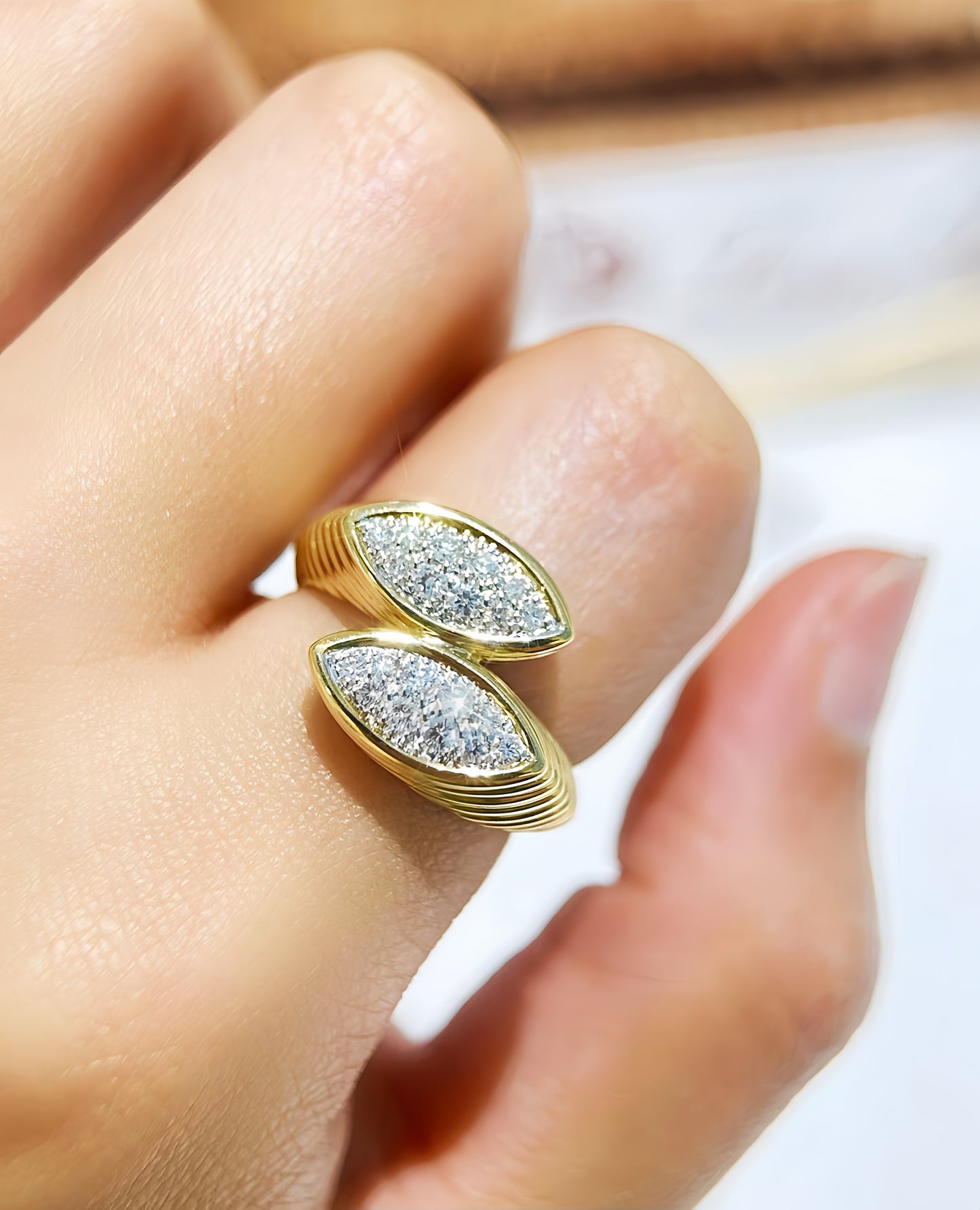 Vintage 18k Gold Diamond Ring (Item No. VT422)