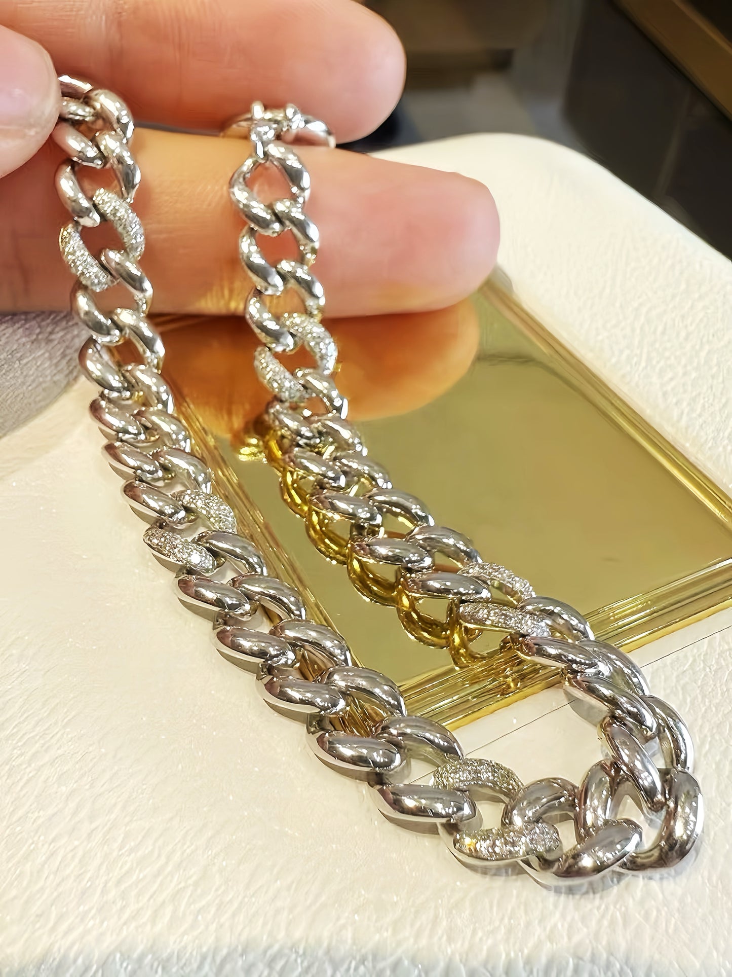 Cuban 18k Gold Diamond Bracelet (Item No. VT134)
