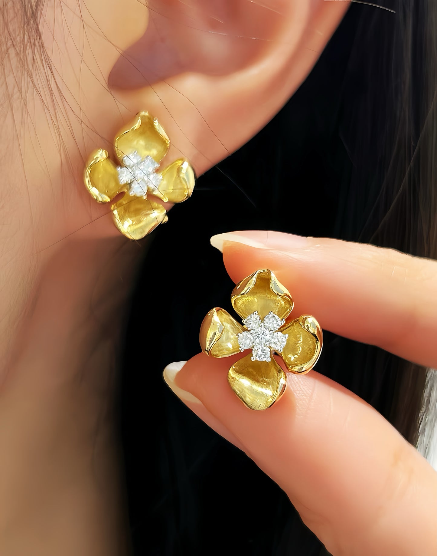 Flower Vintage 18k Gold Diamond Earring (Item No. VT370)