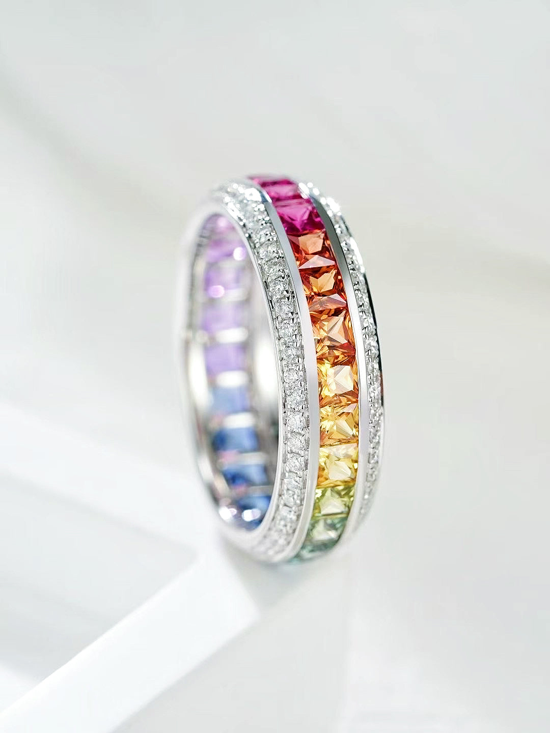 Rainbow Sapphire 18k Gold Ring (Item No. SA112)