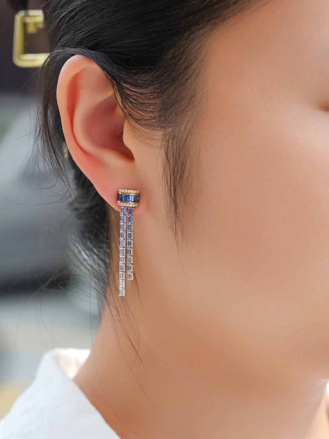Rainbow Sapphire 18K Gold Earring (Item No. SA022)