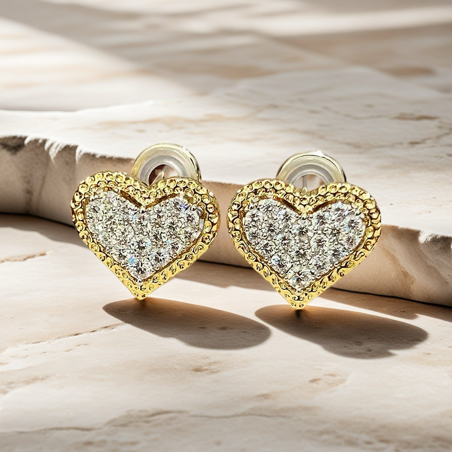 Heart 18k Gold Diamond Earring (Item No. VT048)