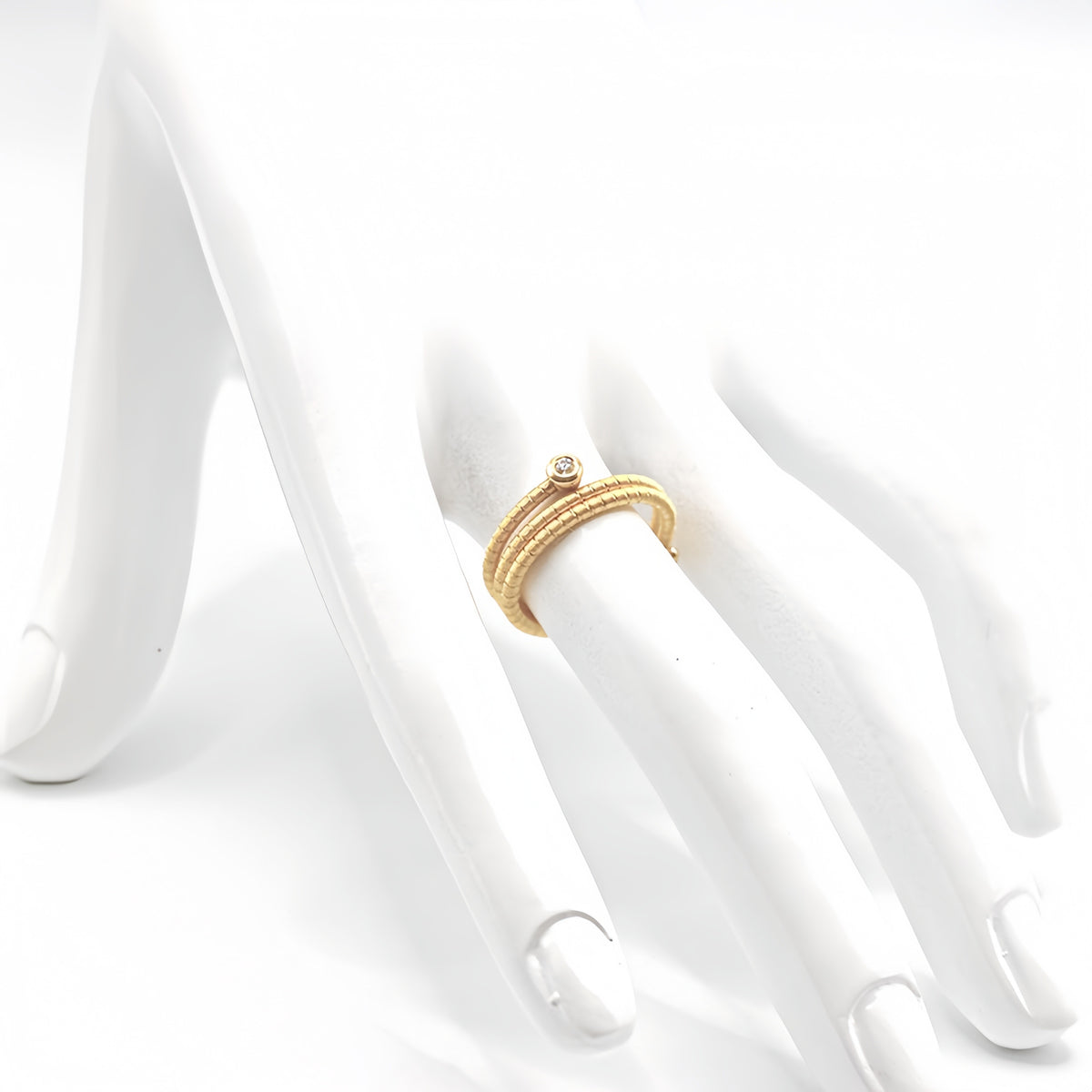 Tripple Twisted 18k Gold Diamond Ring (Item No. SX071CR)