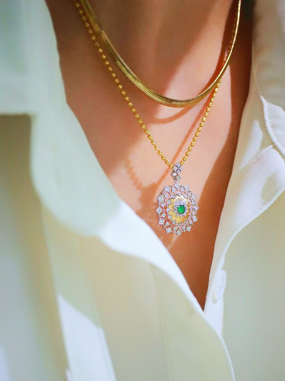 Vintage 18k Gold Diamond Emerald Pendant (Item No. VT092)