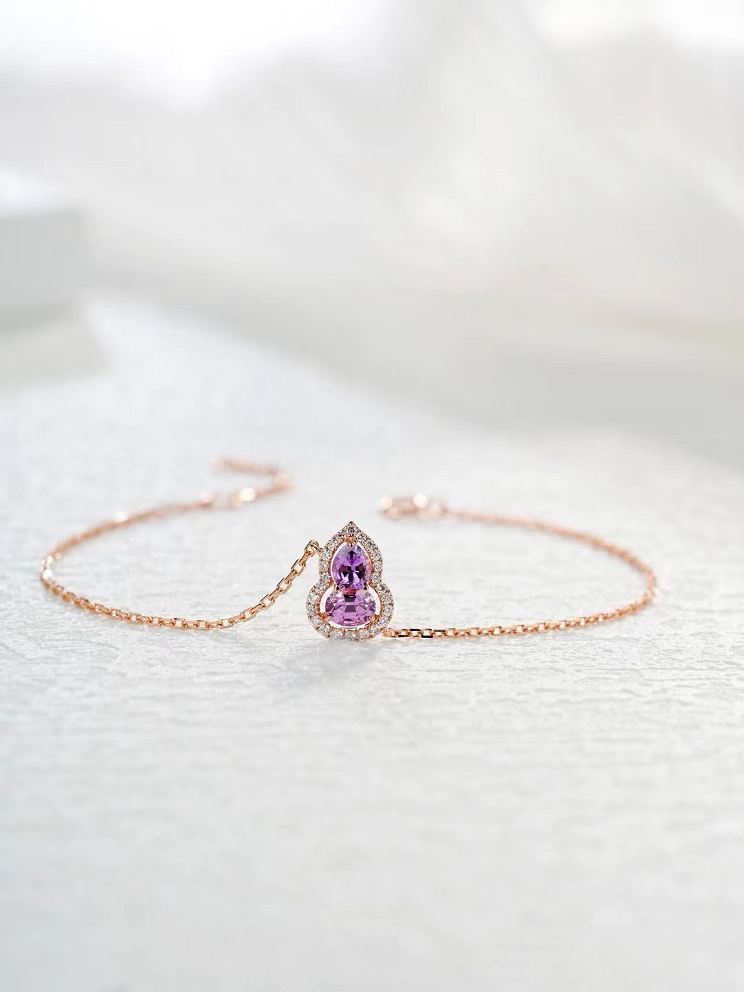 Rainbow Sapphire 18k Gold Bracelet (Item No. SA069)