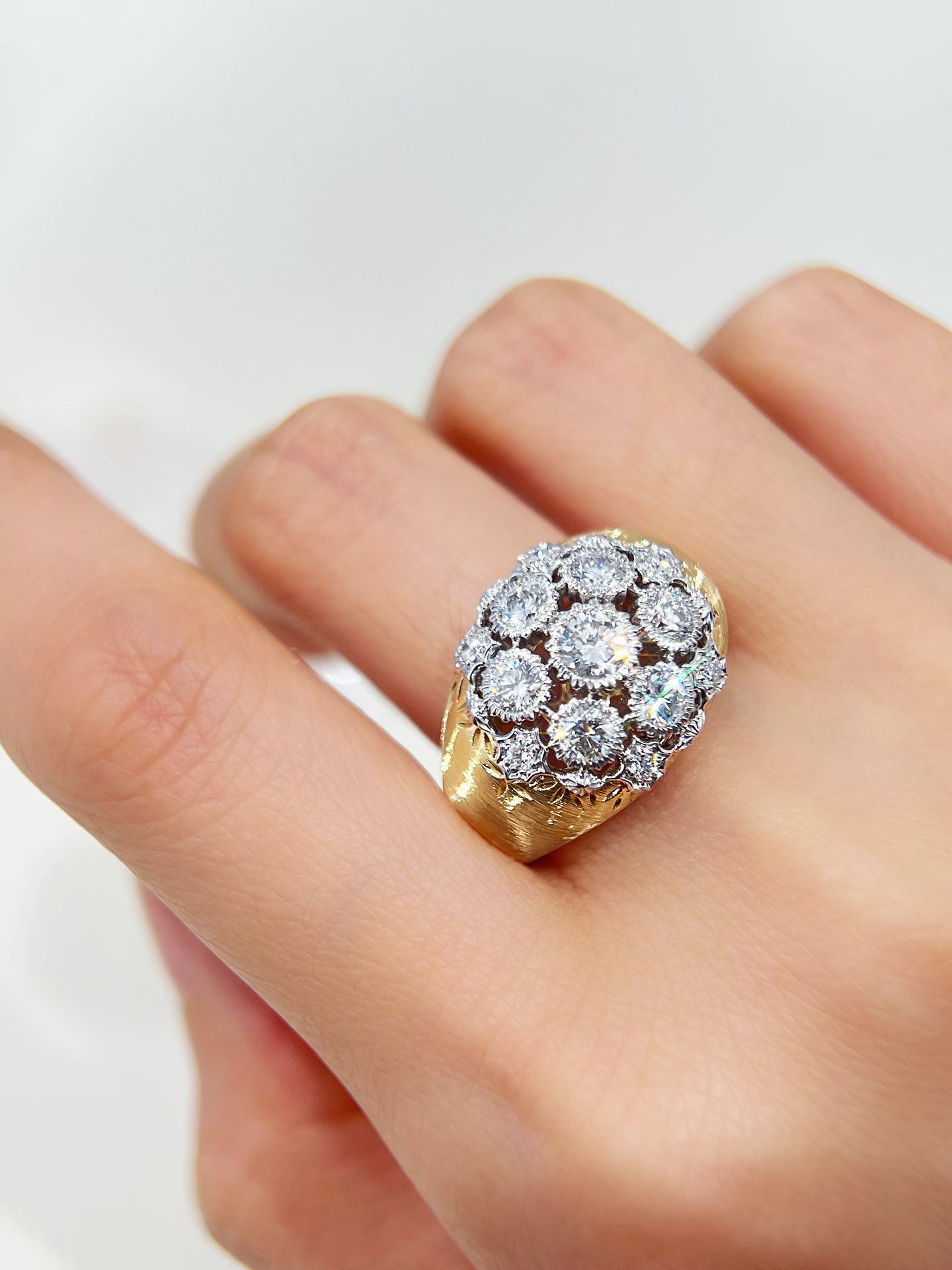 Vintage 18k Gold Diamond Ring (Item No. VT481)
