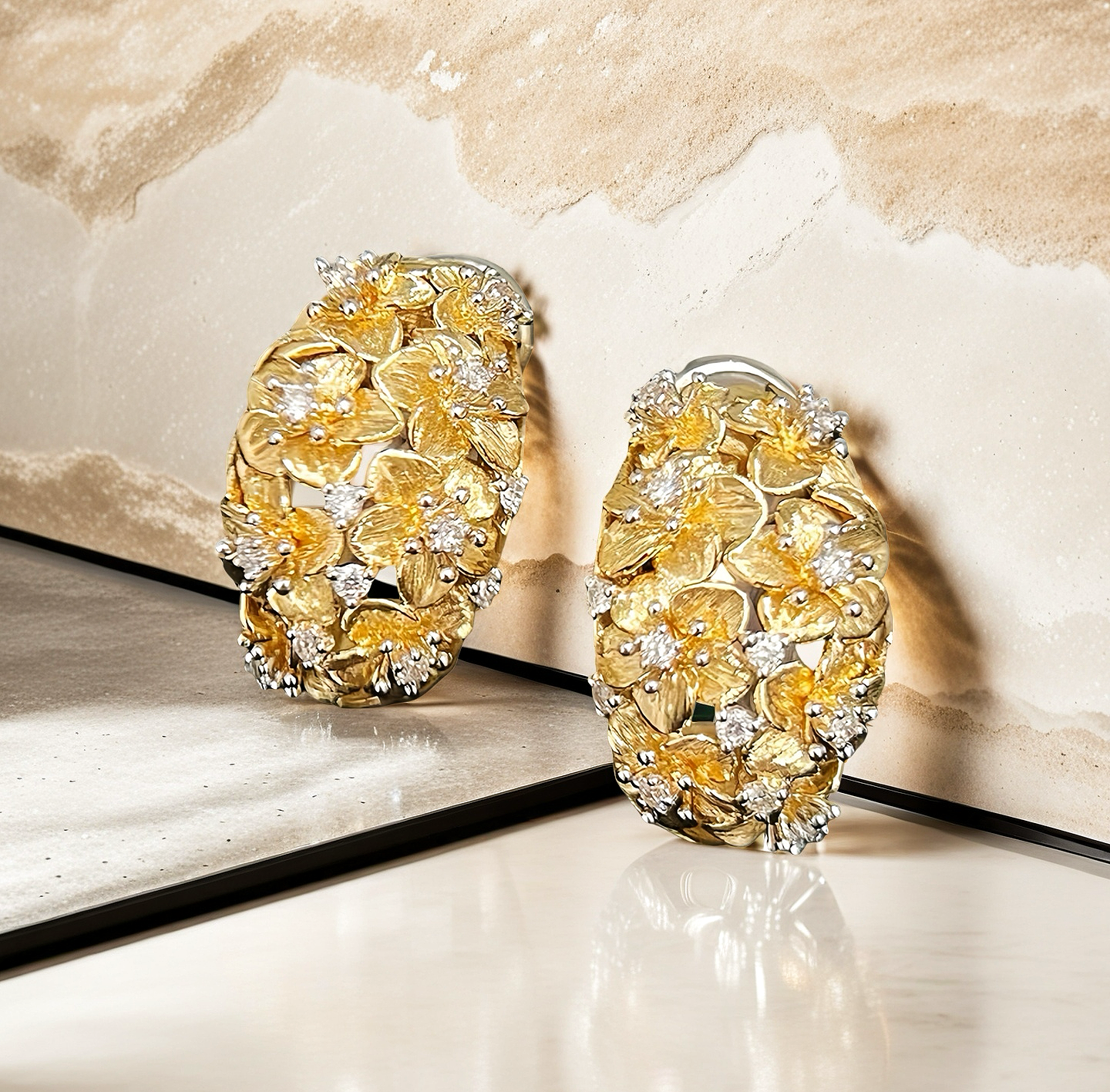Flower Rigato Vintage 18k Gold Diamond Earring (Item No. VT016)