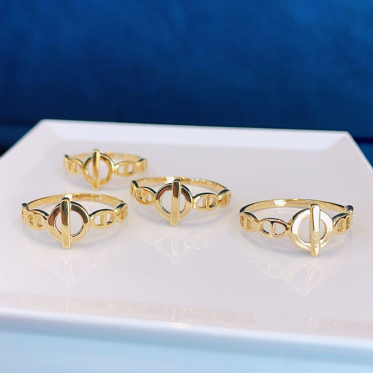 Classic 18k Gold Ring (Item No. HFR025)