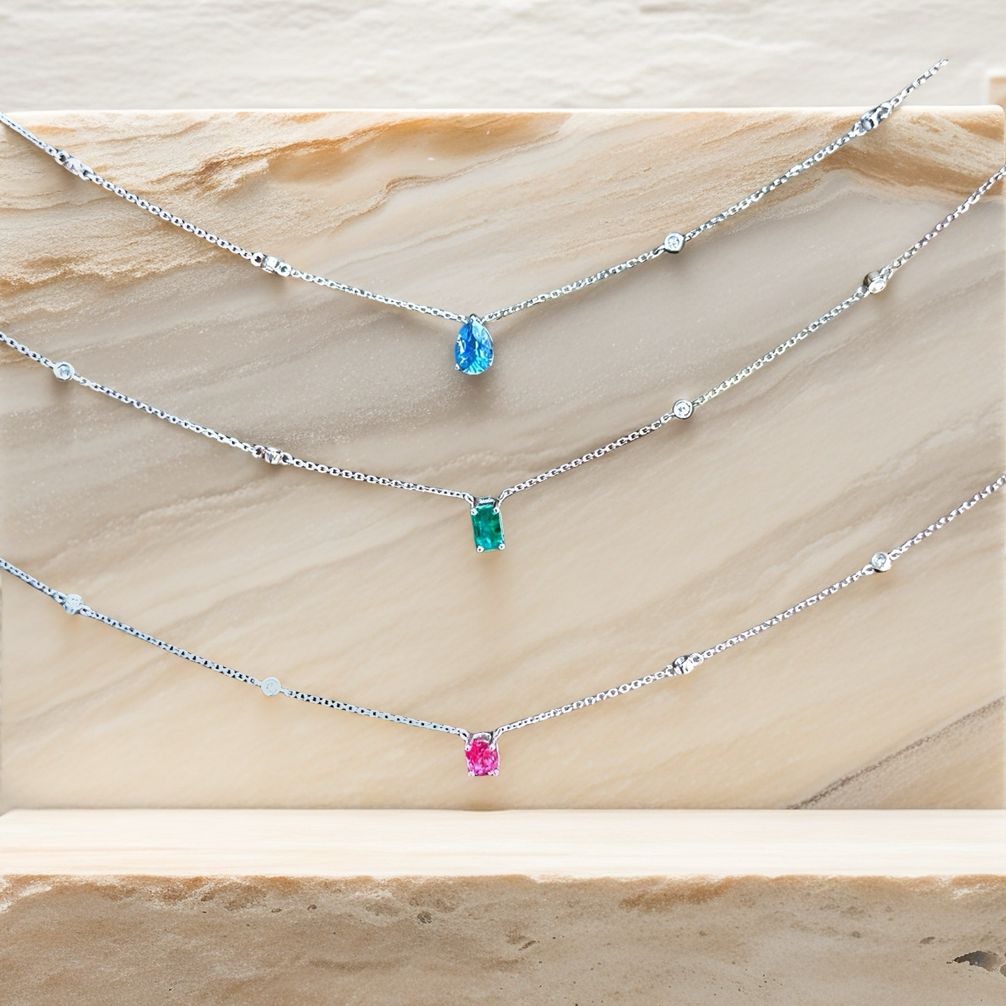 Vintage 18k Gold Diamond Pendant (Item No. VT108)