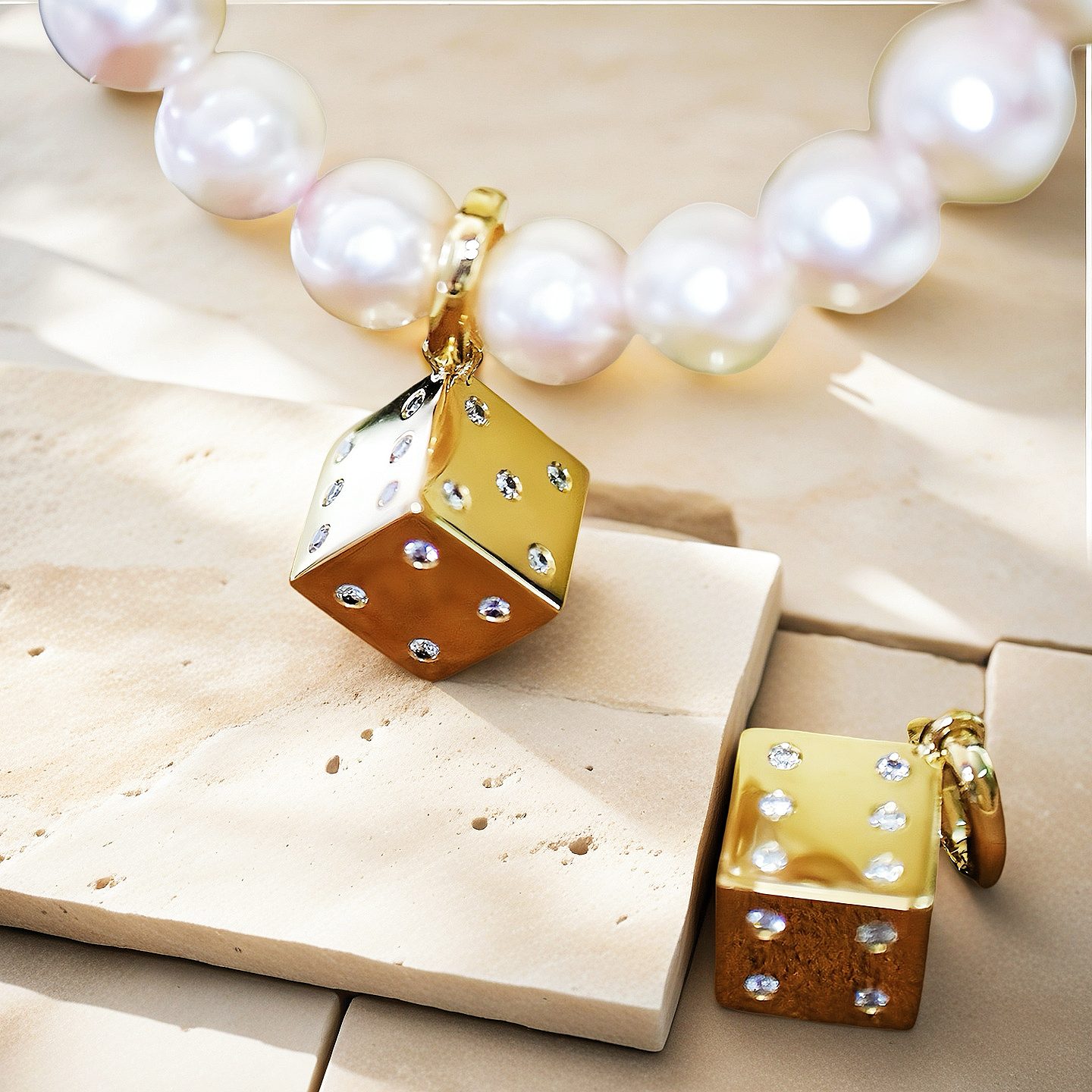 Dice 18k Gold Diamond Pendant (Item No. VT117)