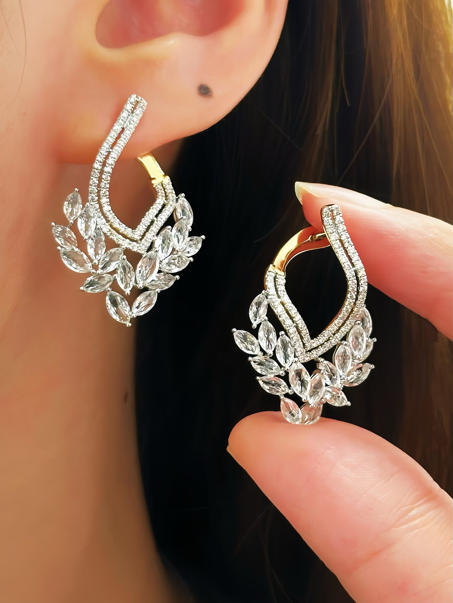 Vintage 18k Gold Diamond Topaz Earring (Item No. VT453)