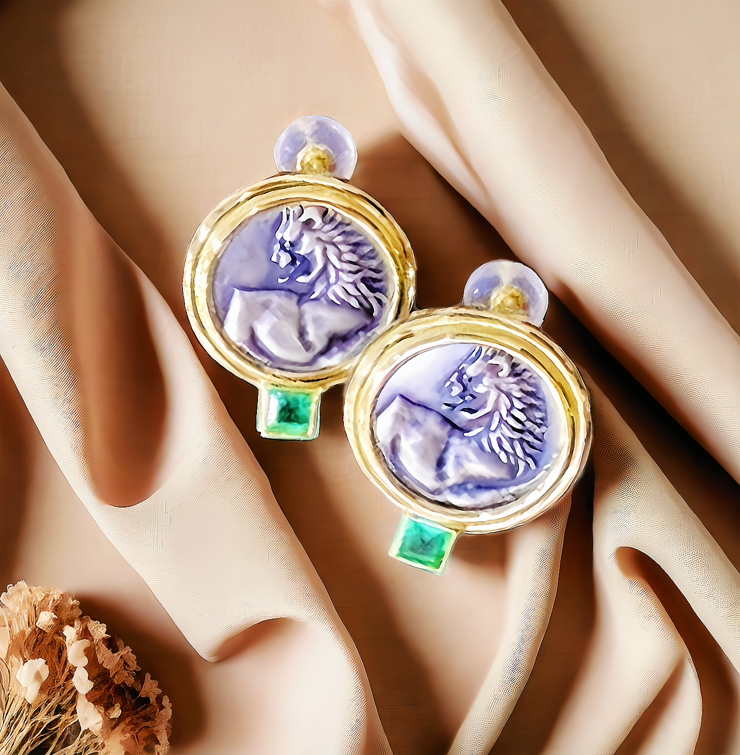 Lion Ancient Coin Medallion 18K Gold Collection (Item No. COIN009)