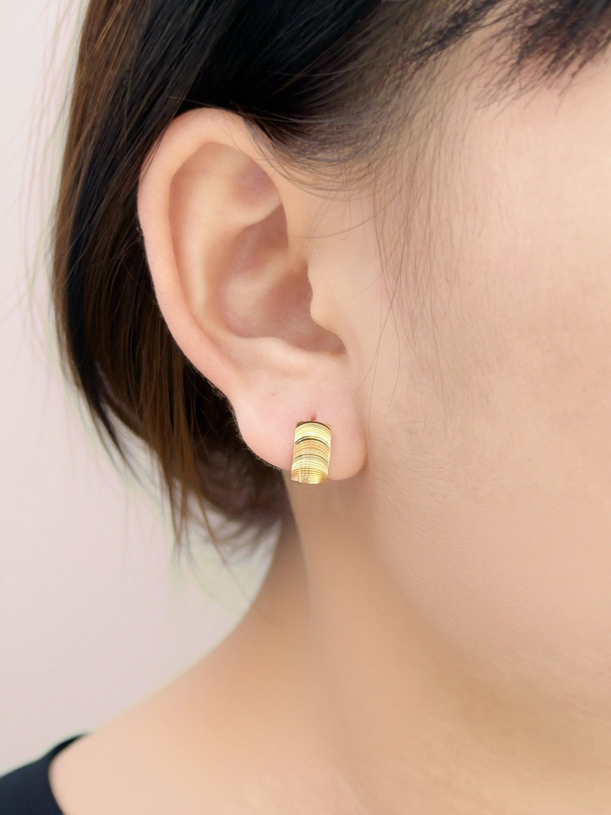 Laser Iridescent 18k Gold Earring (Item No. SJER020)