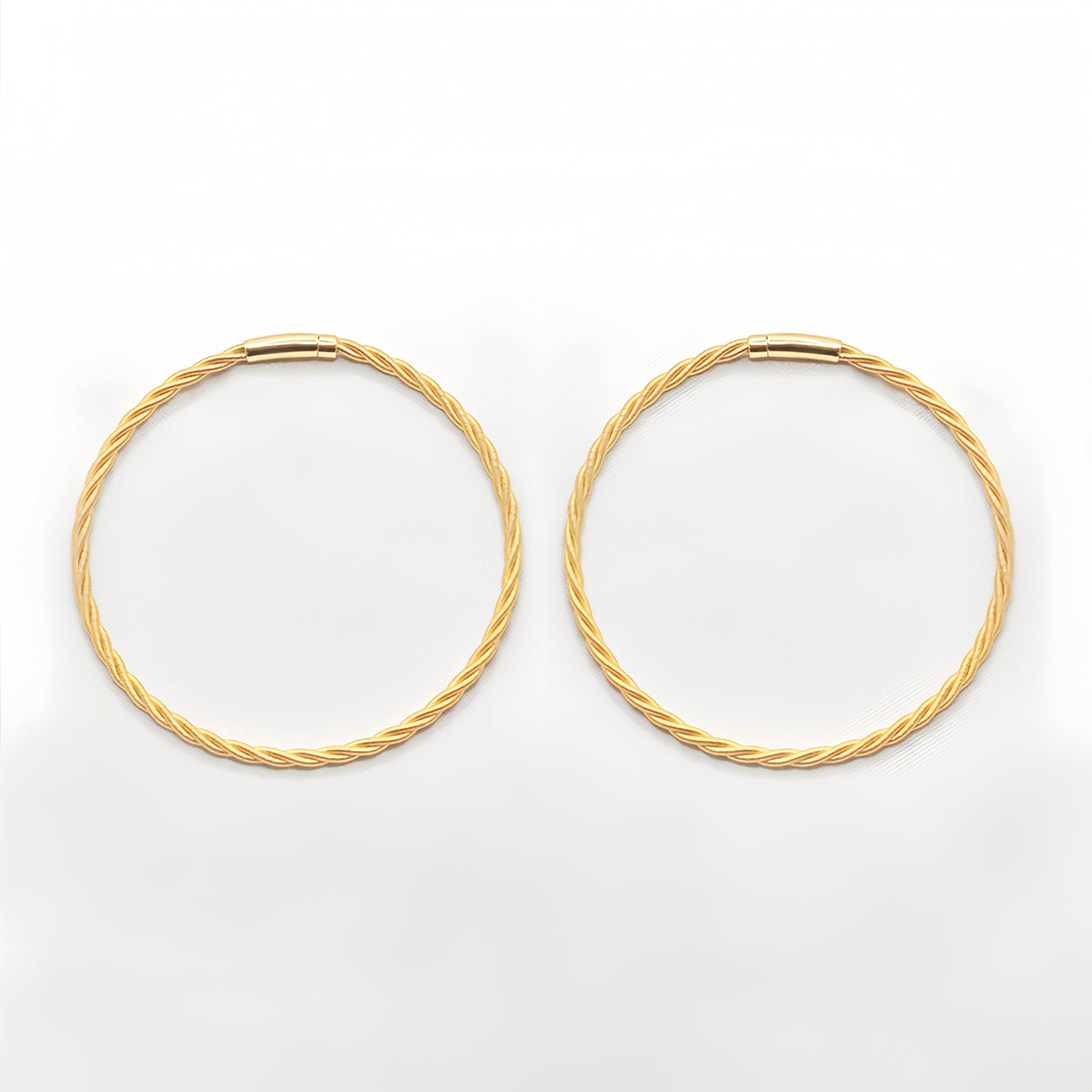 Twisted 18K Gold Bracelet (Item No. SX031CB)