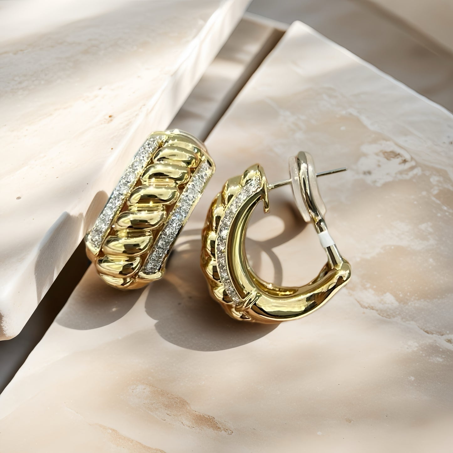 Vintage Weaving 18k Gold Diamond Earring (Item No. VT144)