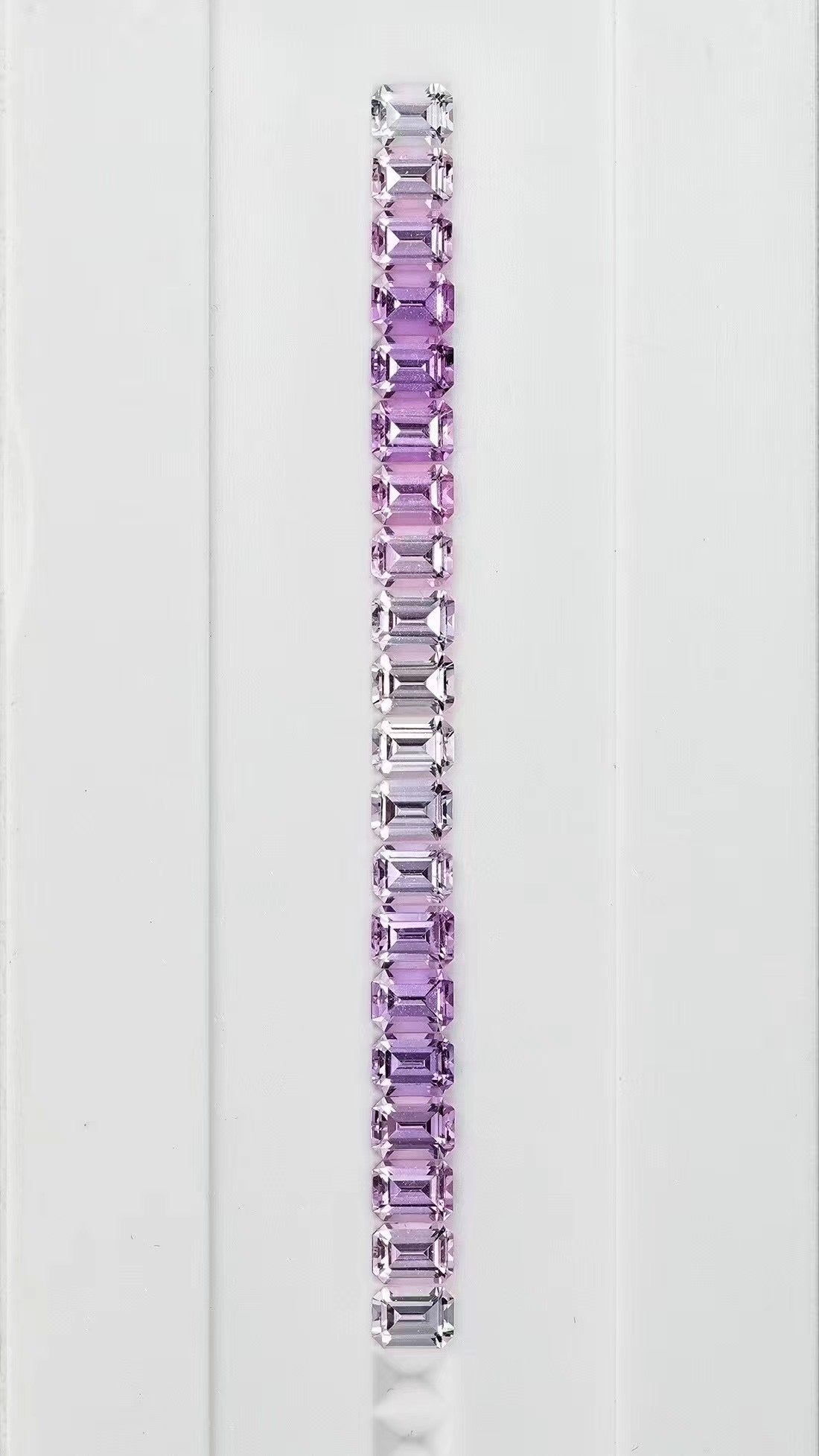 Rainbow Sapphire 18k Gold Ring (Item No. SA045)