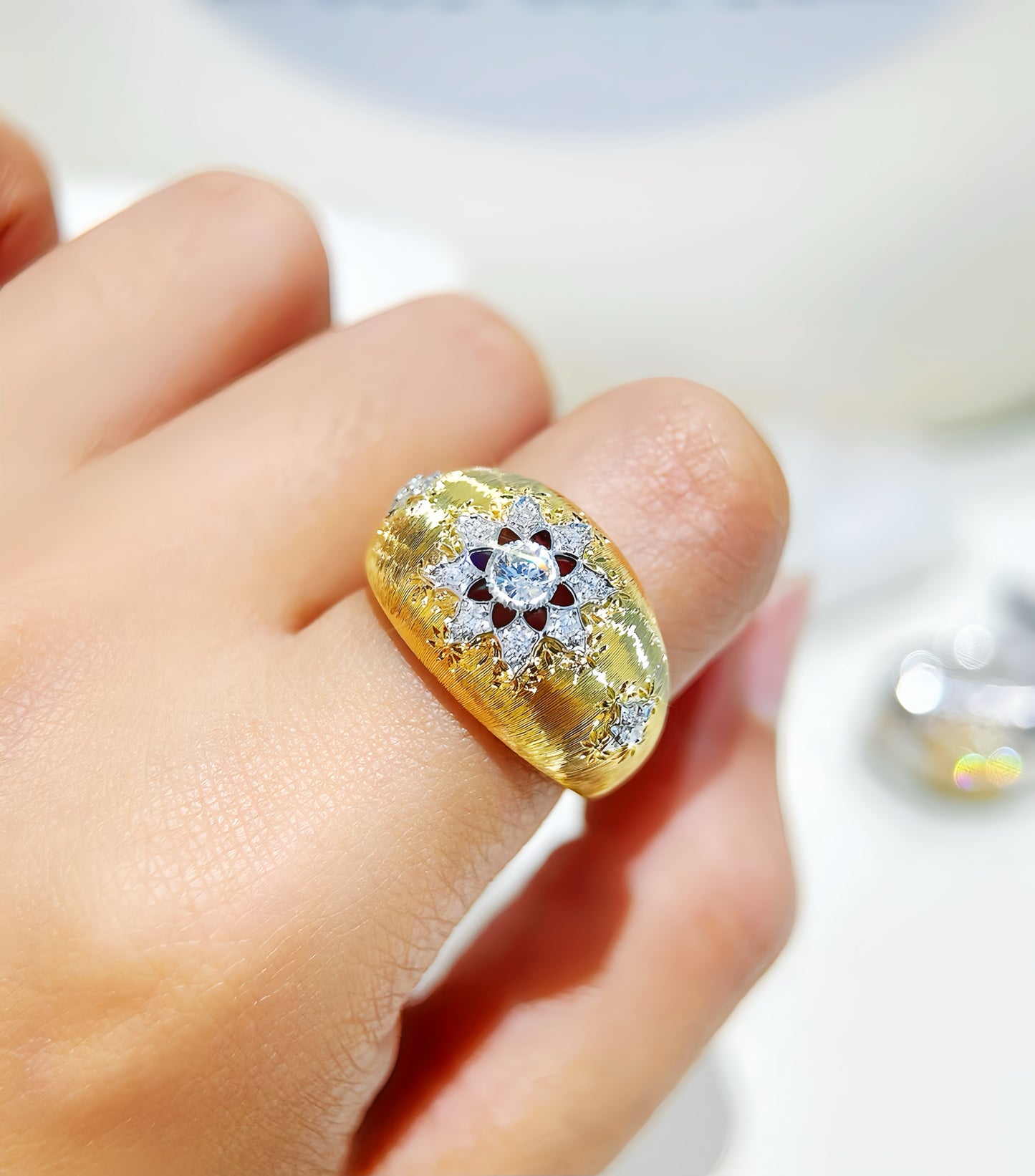 Vintage 18k Gold Diamond Ruby Ring (Item No. VT401)