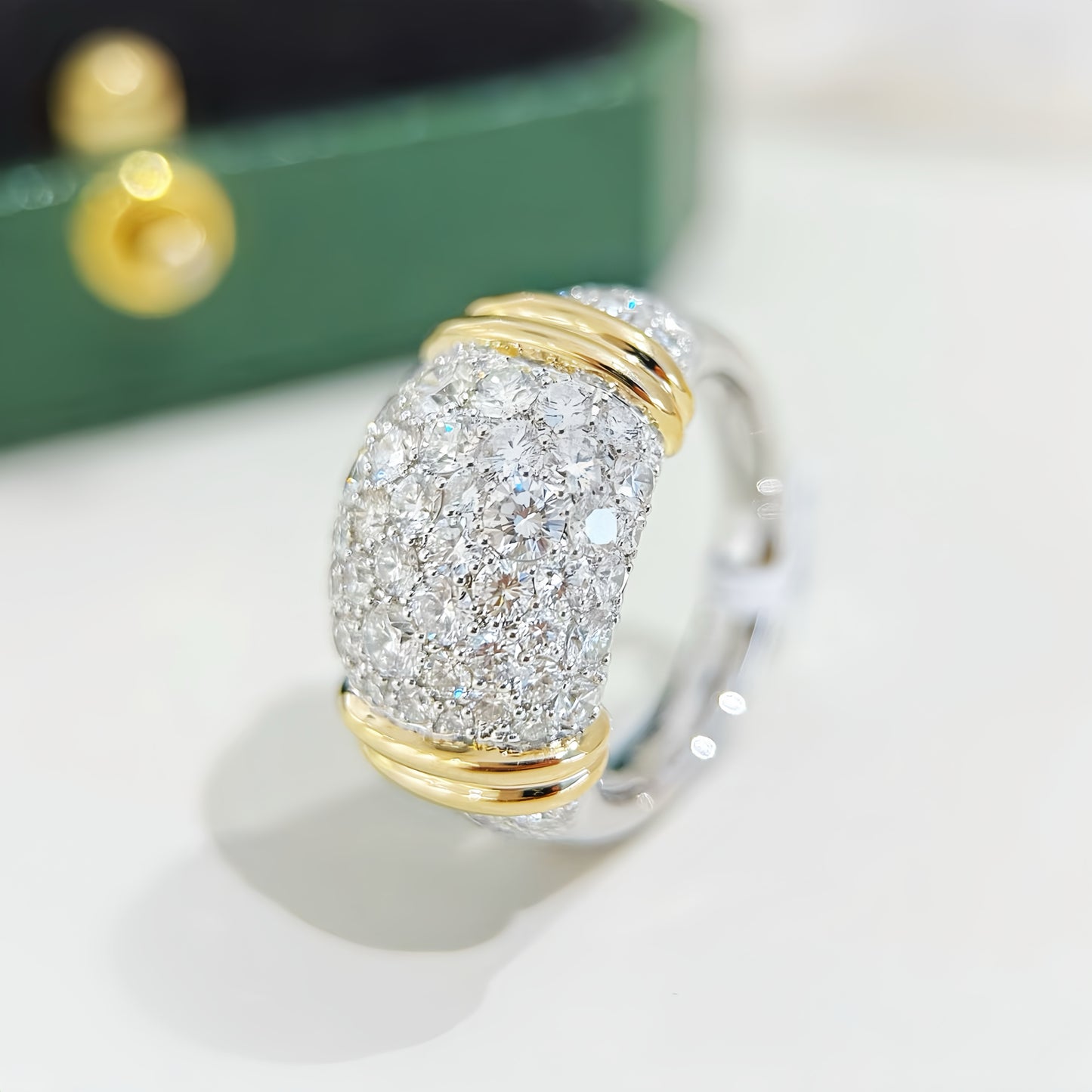 Vintage 18k Gold Diamond Ring (Item No. VT308)