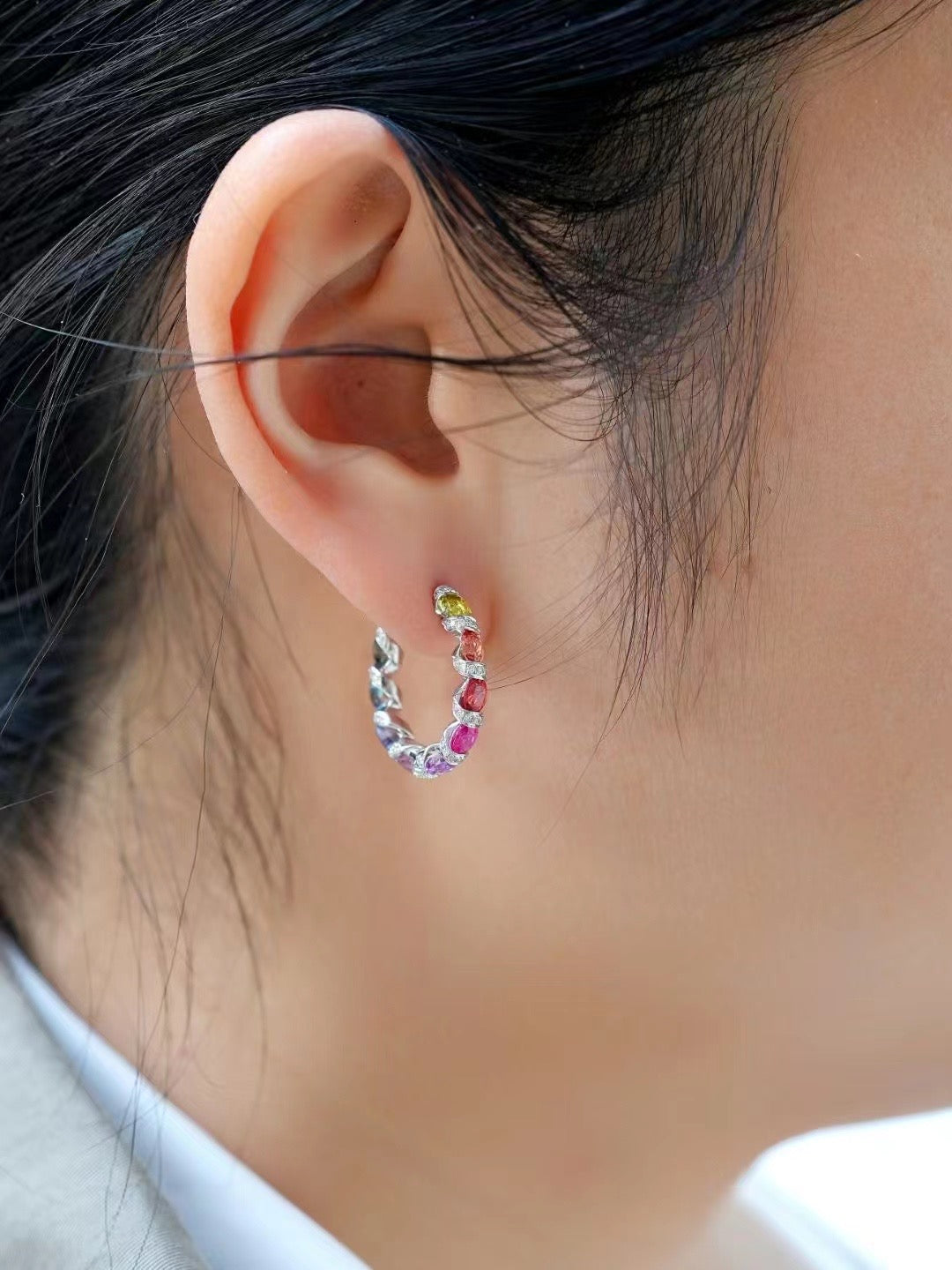 Rainbow Sapphire 18K Gold Earring (Item No. SA017)