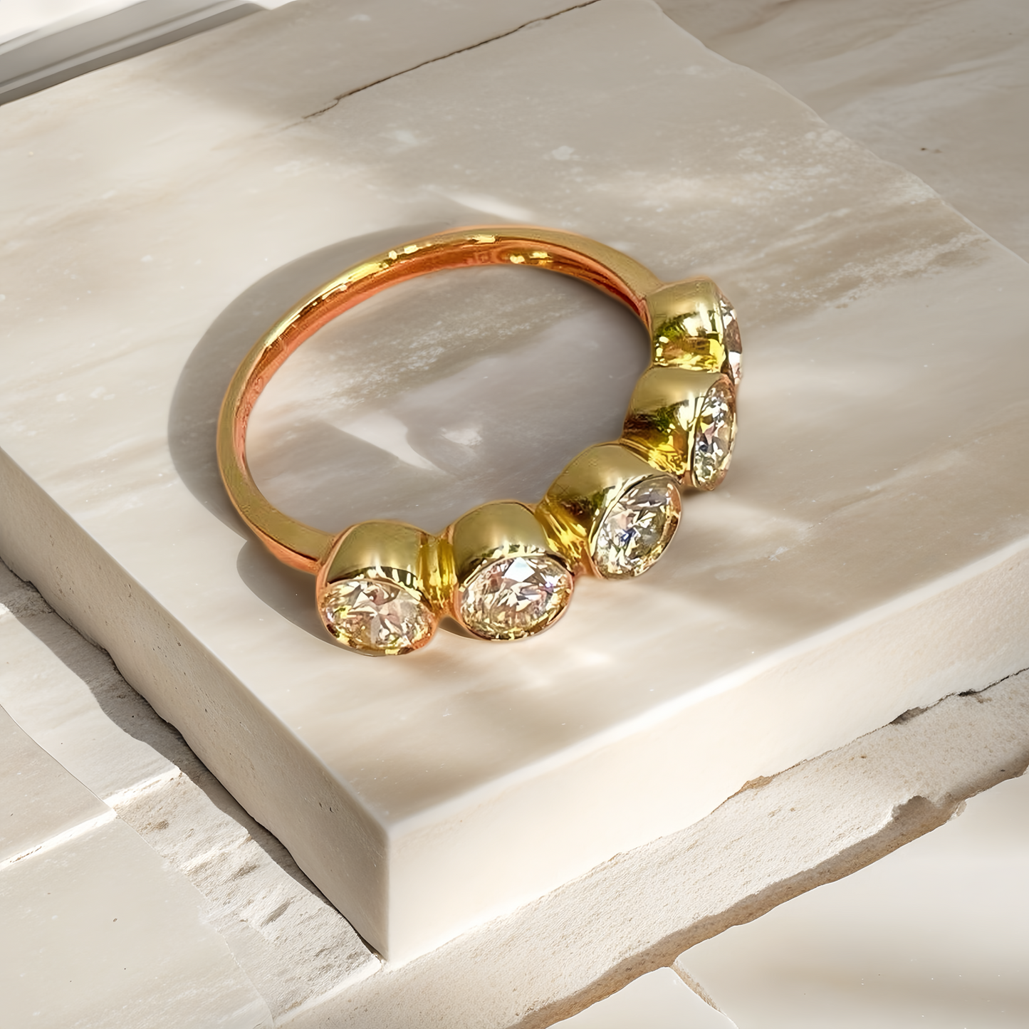 Vintage 18k Gold Diamond Ring (Item No. VT162)