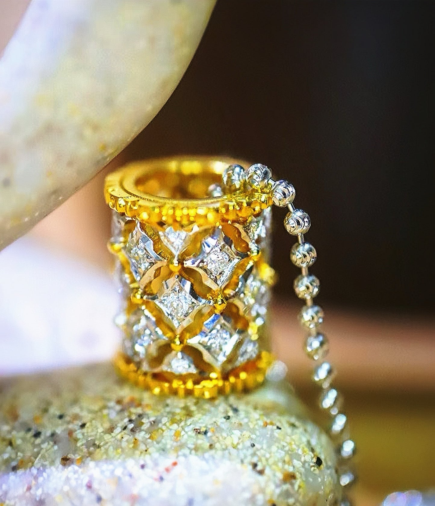 Vintage 18k Gold Diamond Pendant (Item No. VT087)