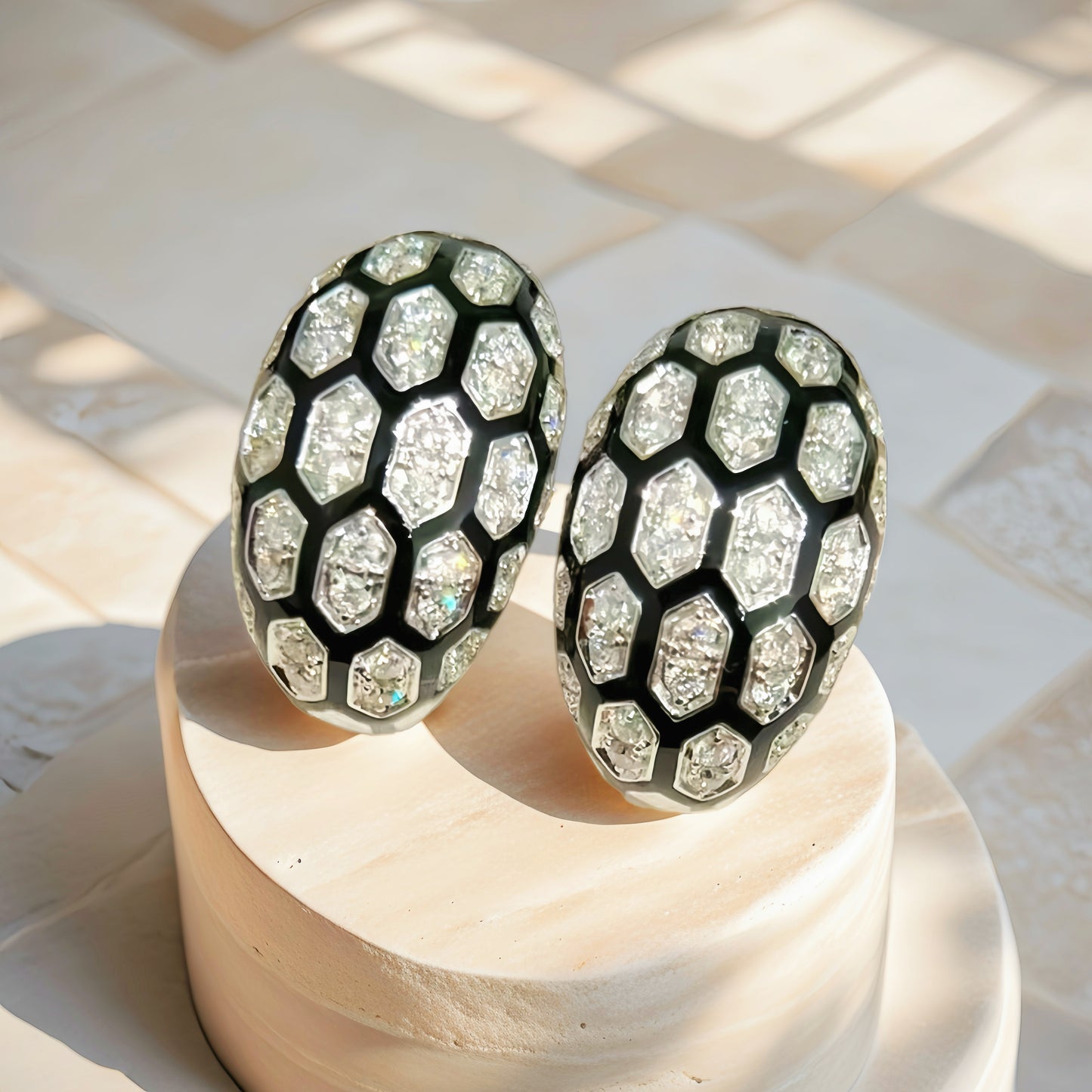 Black Enamel 18k Gold Diamond Earring (Item No. VT214)