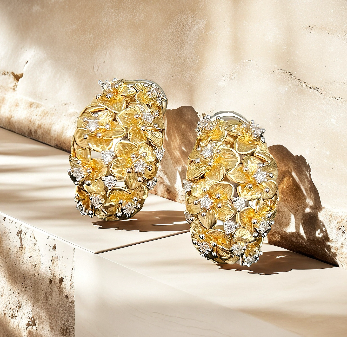 Flower Rigato Vintage 18k Gold Diamond Earring (Item No. VT016)