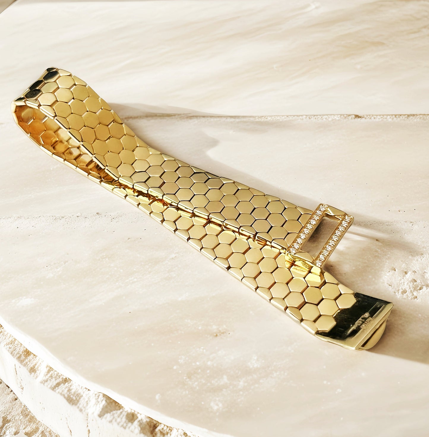 Vintage 18k Gold Diamond Bracelet (Item No. VT132)