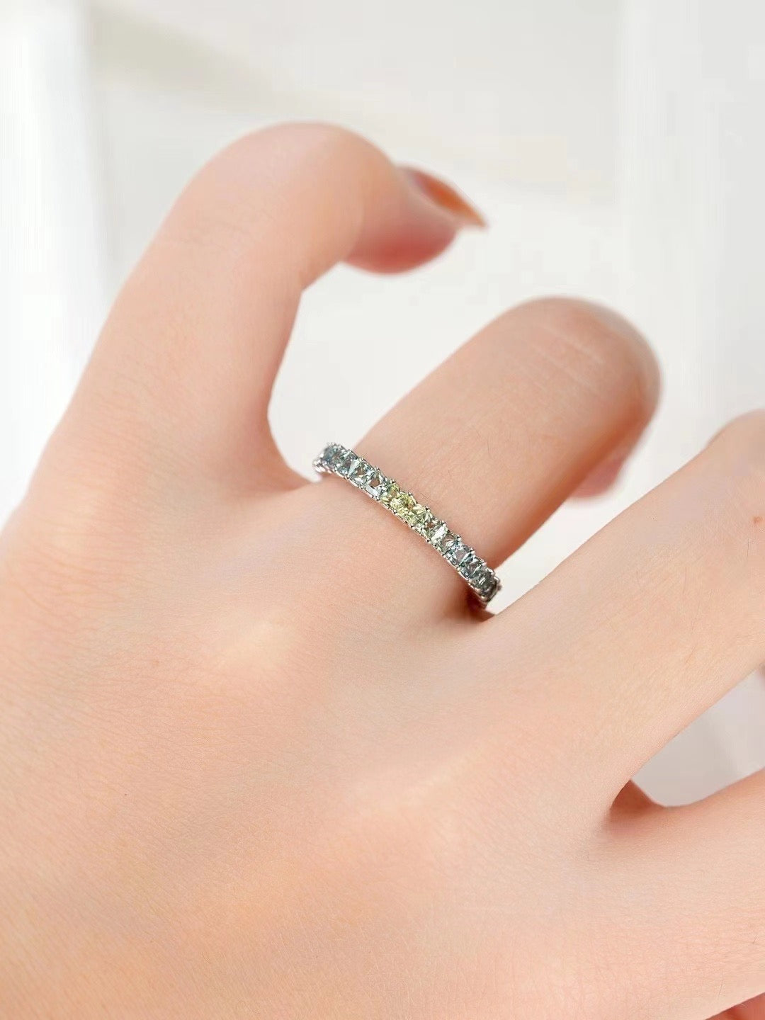 Rainbow Sapphire 18k Gold Ring (Item No. SA042)