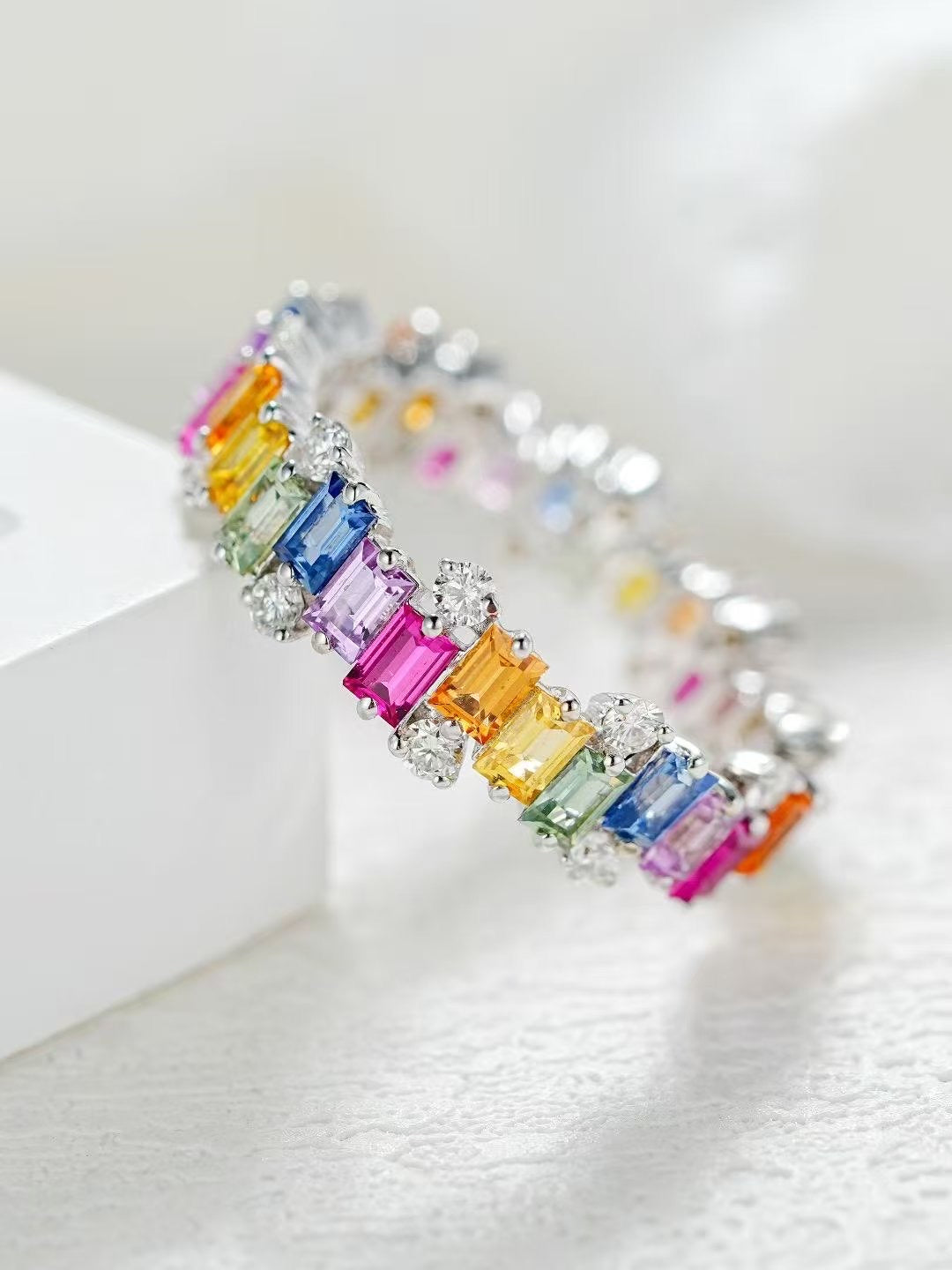 Rainbow Sapphire 18k Gold Ring (Item No. SA124)