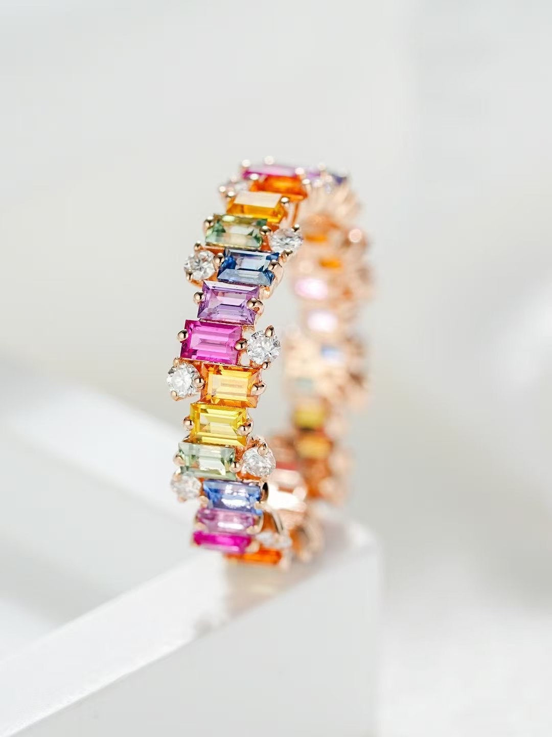 Rainbow Sapphire 18k Gold Ring (Item No. SA124)