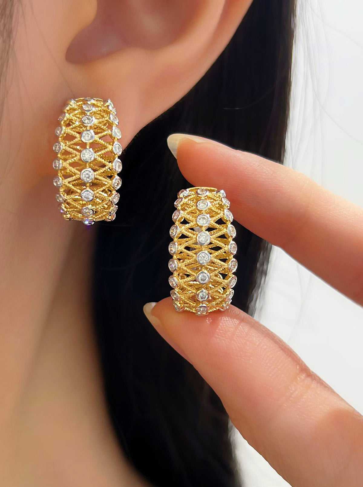 Vintage 18k Gold Diamond Earring (Item No. VT506)