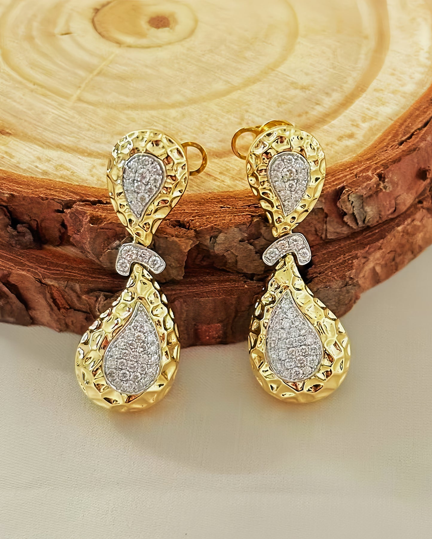 Vintage 18k Gold Diamond Earring (Item No. VT451)