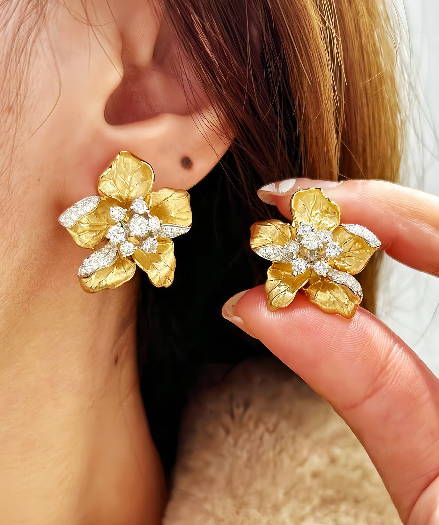 Vintage 18k Gold Diamond Earring (Item No. VT459)