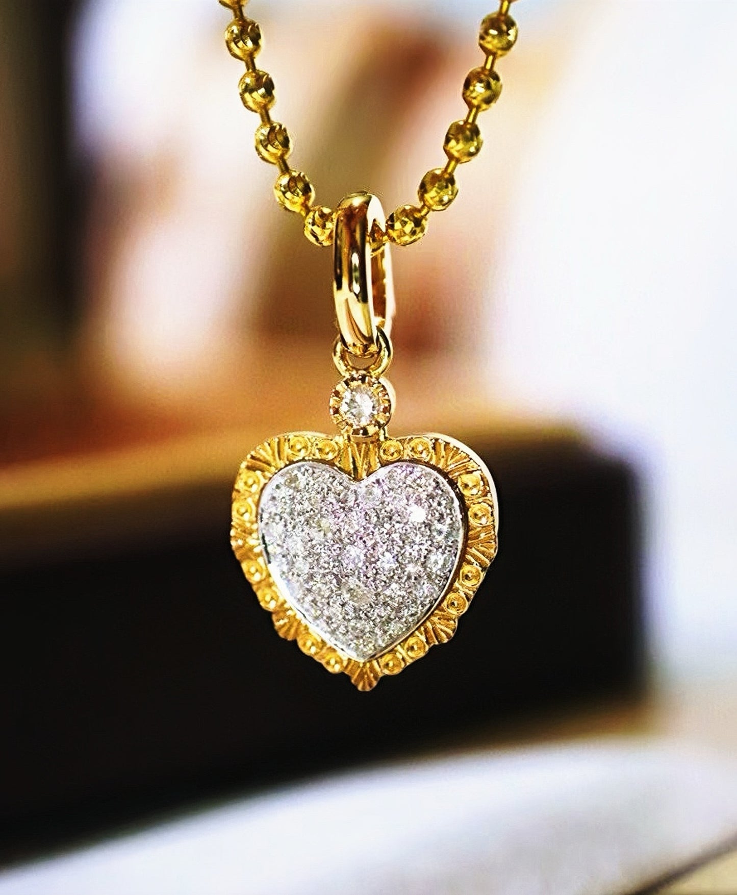 Heart Vintage 18k Gold Diamond Pendant (Item No. VT089)