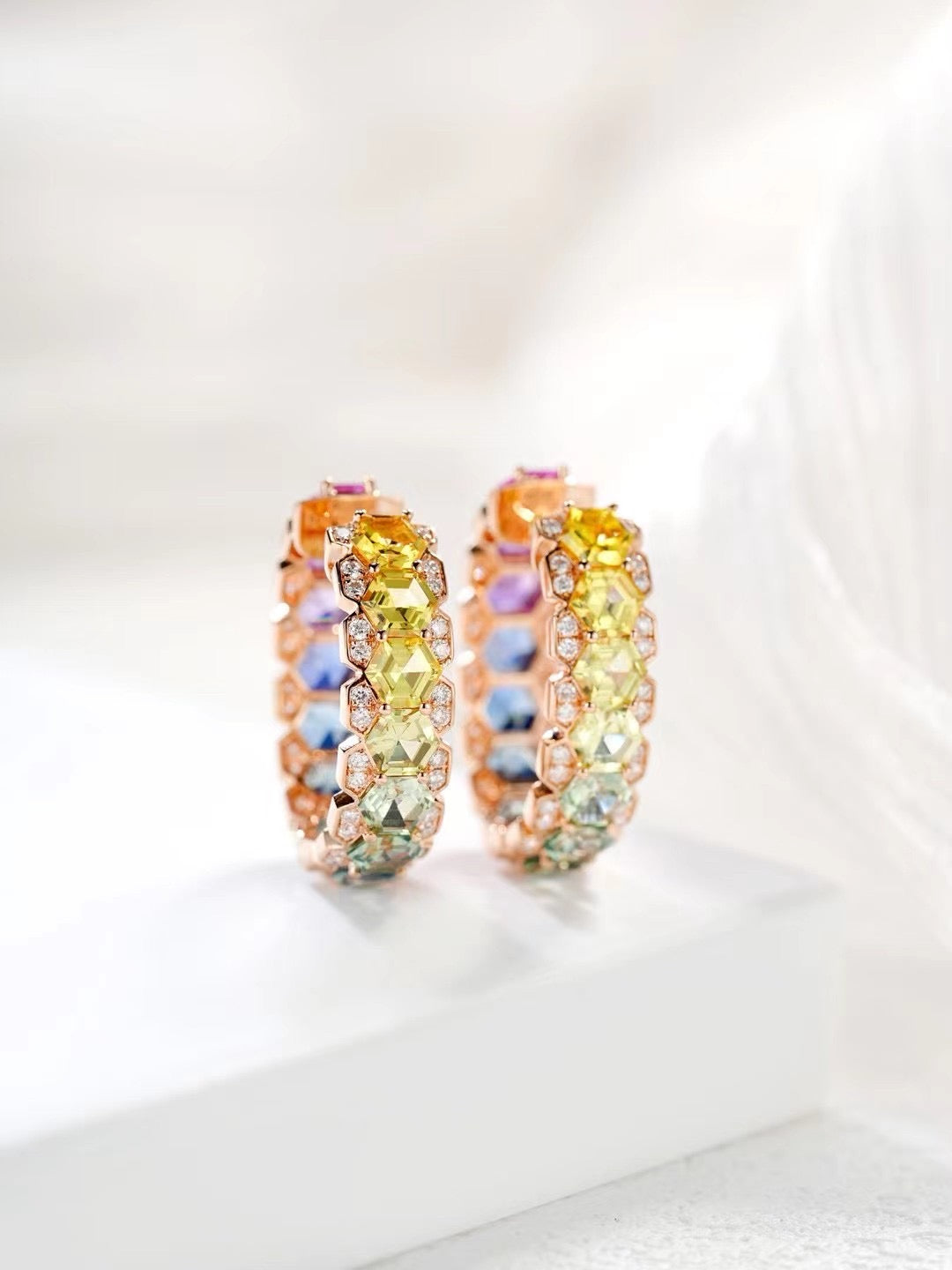 Rainbow Sapphire 18K Gold Earring (Item No. SA050)