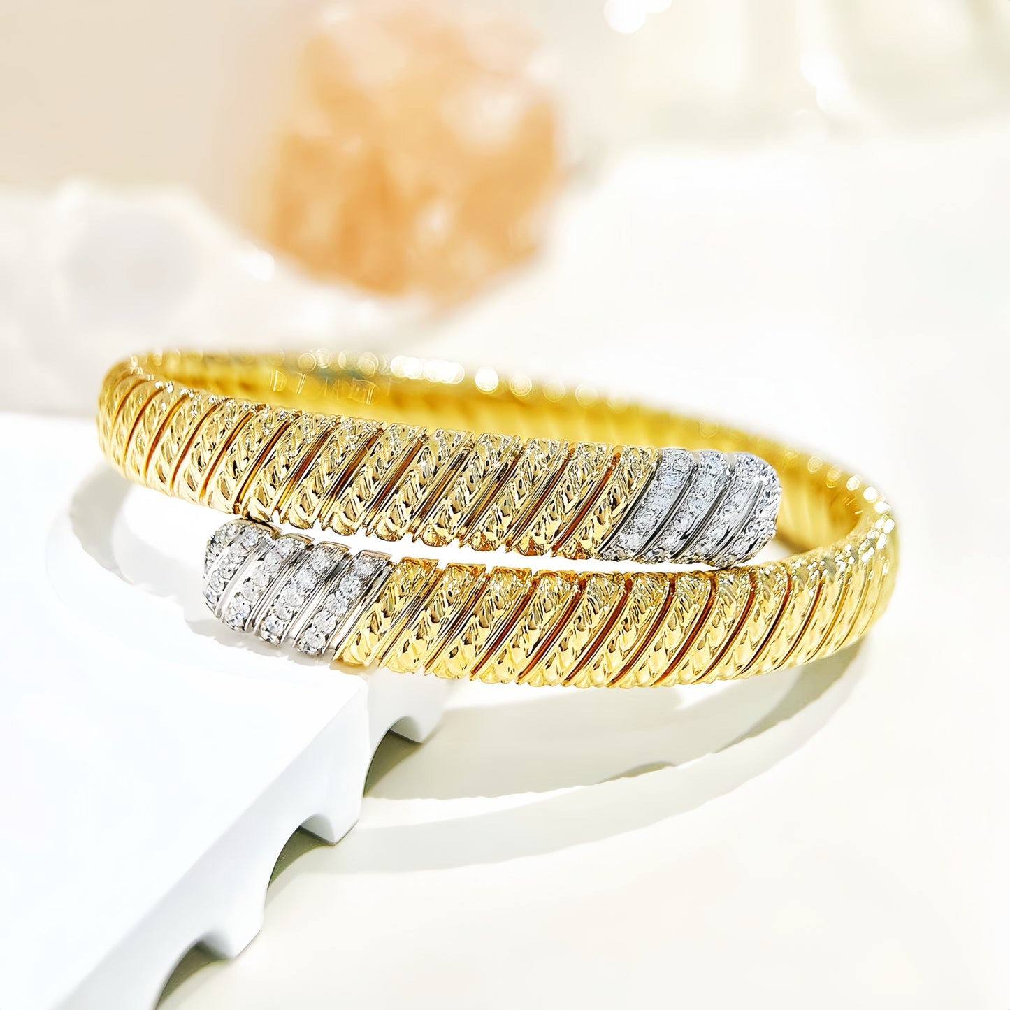 Vintage 18k Gold Diamond Bracelet (Item No. VT356)
