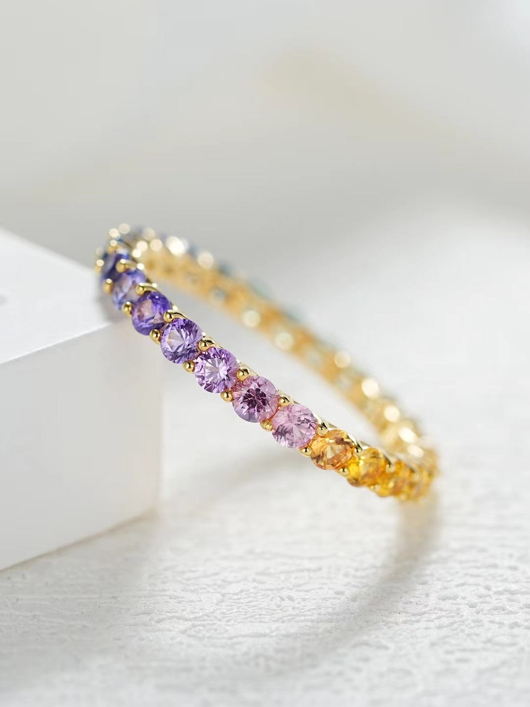 Rainbow Sapphire 18k Gold Ring (Item No. SA062)